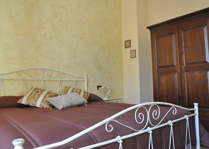 Del Poeta Bed & Breakfast 3*